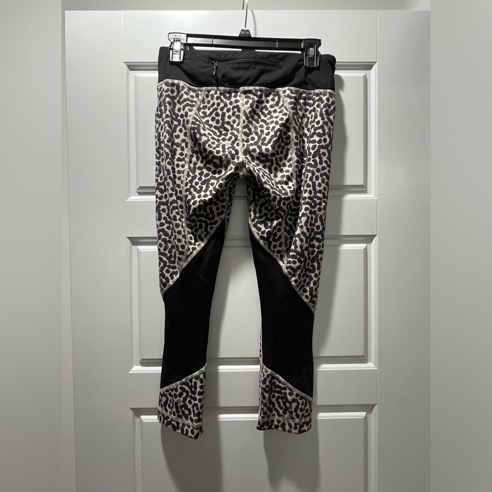 Lululemon Pace Rival Crop Leggings, Size 6 - Picture 6 of 8